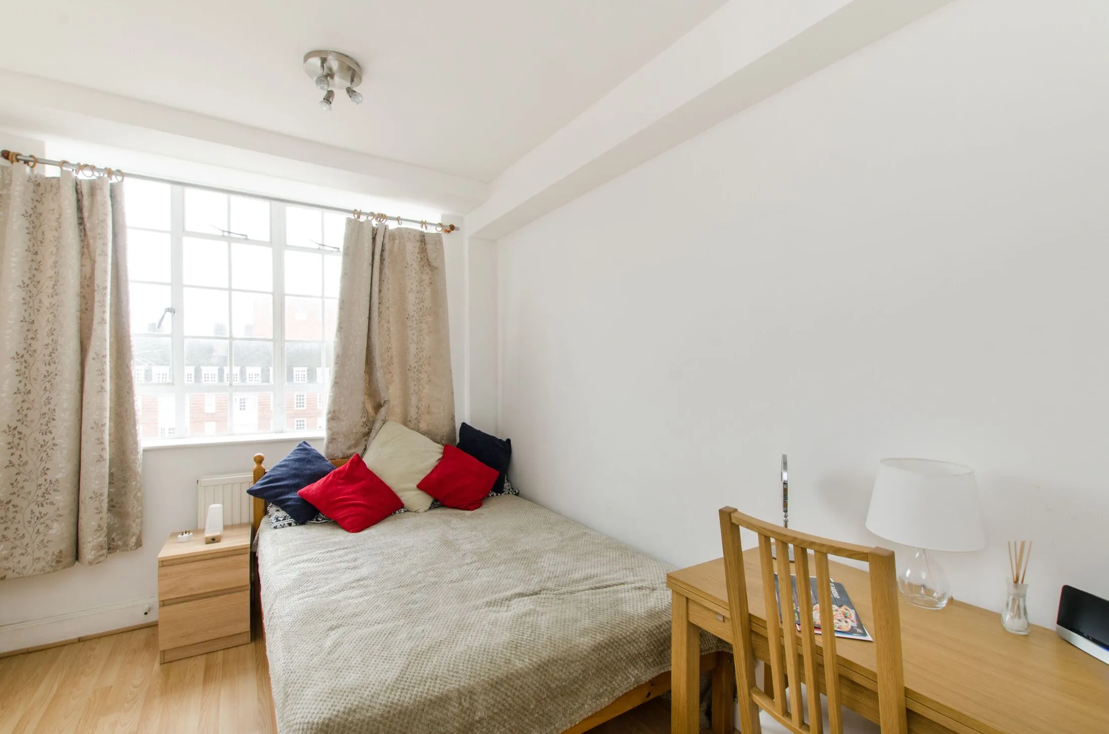 Flat Elystan Street in Greater London