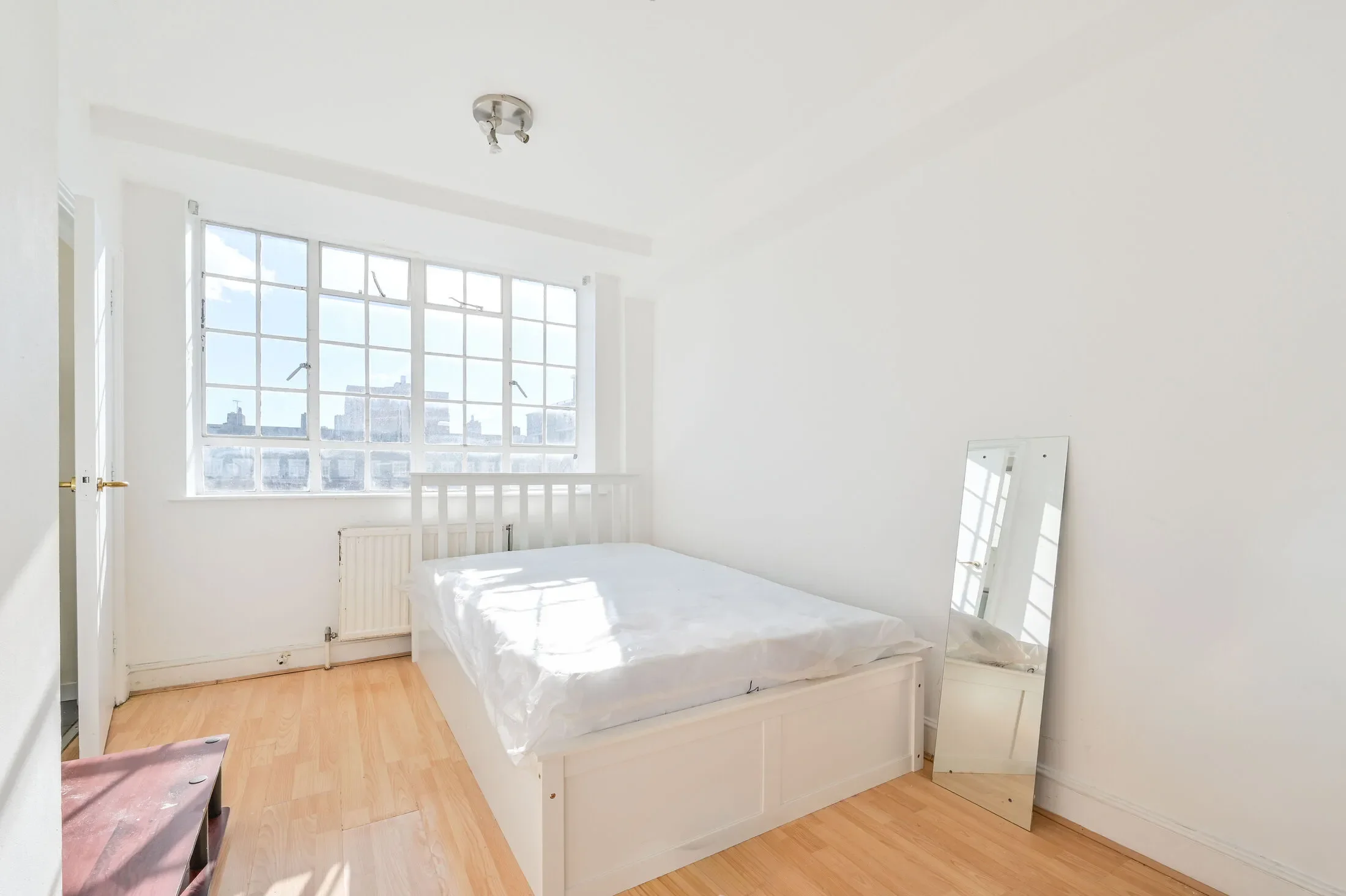 Flat Elystan Street in Greater London