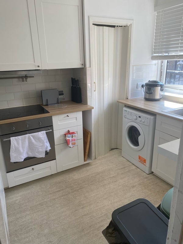 Room Fanshaw Street in Greater London
