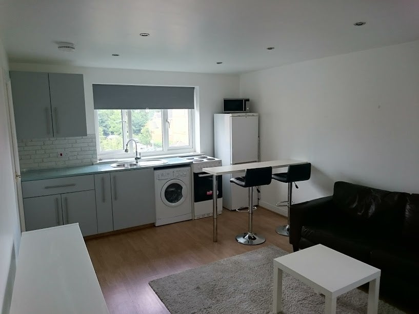 Flat Kingweston Close in Greater London