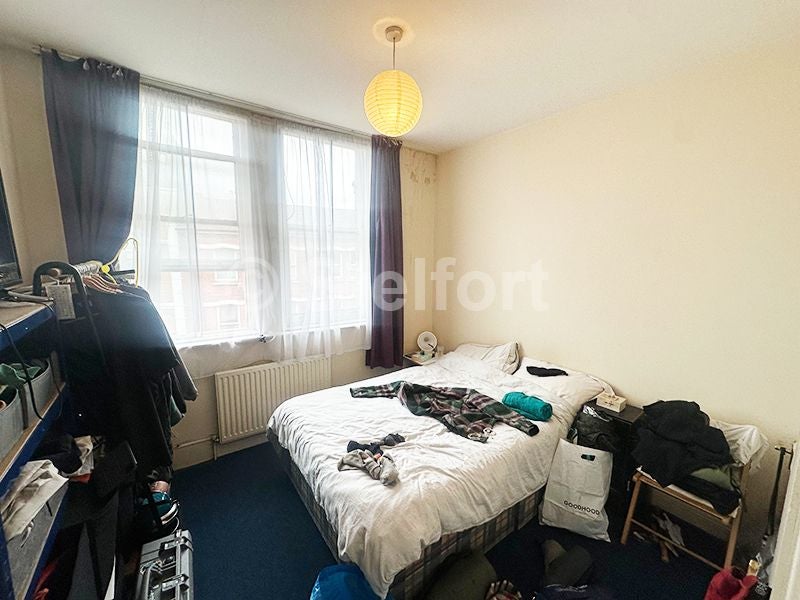 Flat Tanner's Hill in Greater London