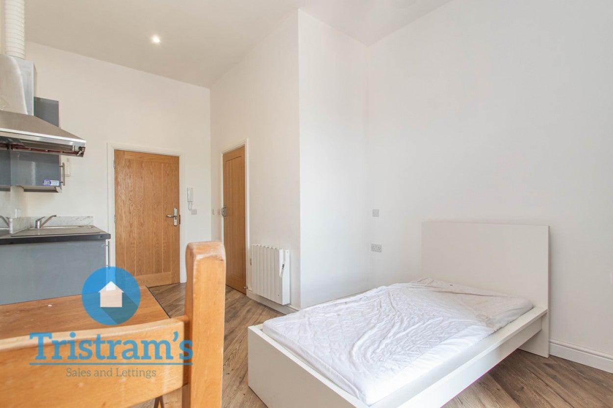 Flat Southwell Road in Nottingham