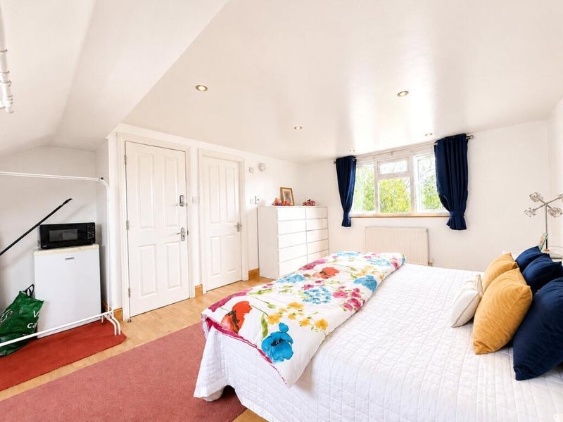 Room Arngask Road in Greater London