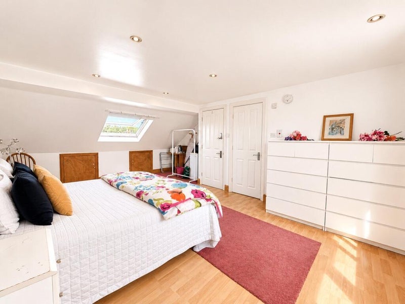 Room Arngask Road in Greater London