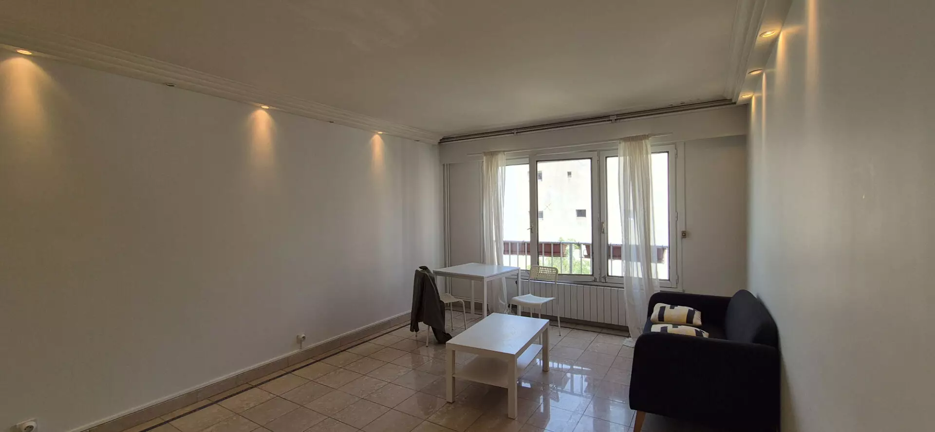 Appartement Rue Saint-Lazare à Paris