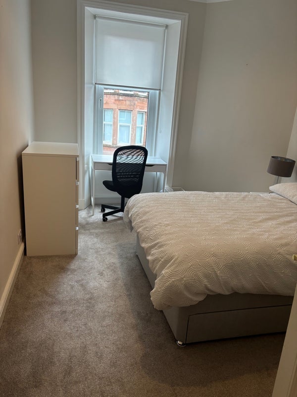 Room Trefoil Avenue in Glasgow