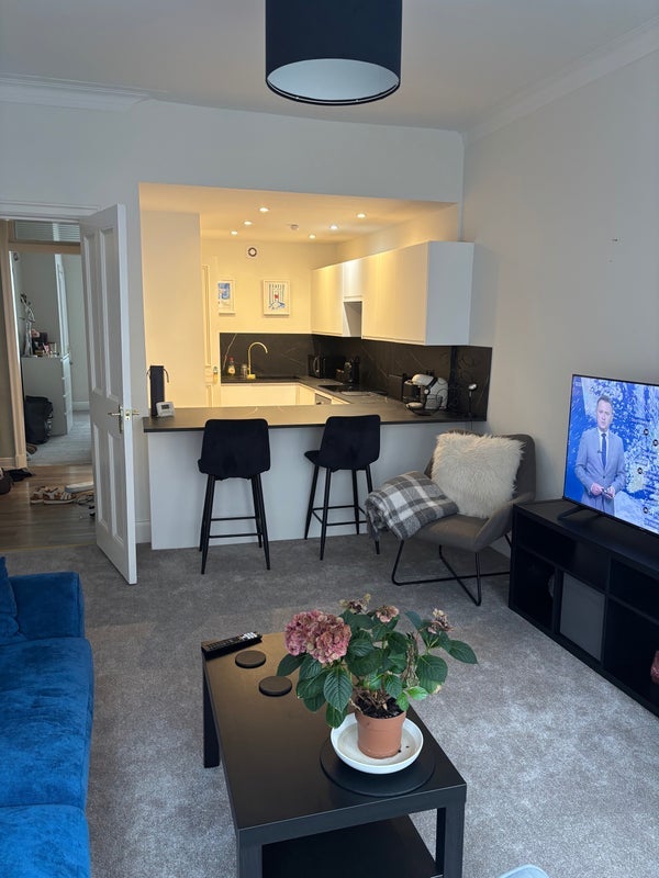 Room Trefoil Avenue in Glasgow