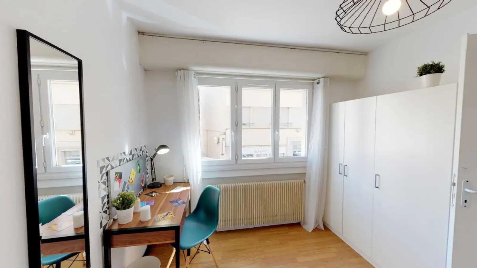 Room Rue Bataille in Lyon