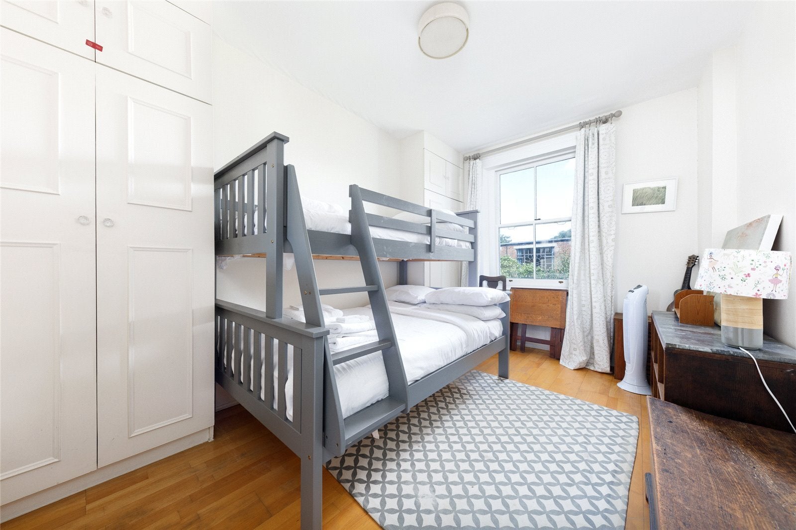 Flat Gibson Square in Greater London