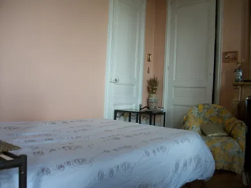 Room Rue Crevier in Rouen