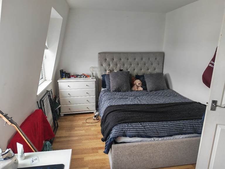 Flat Kilmaine Road in Greater London