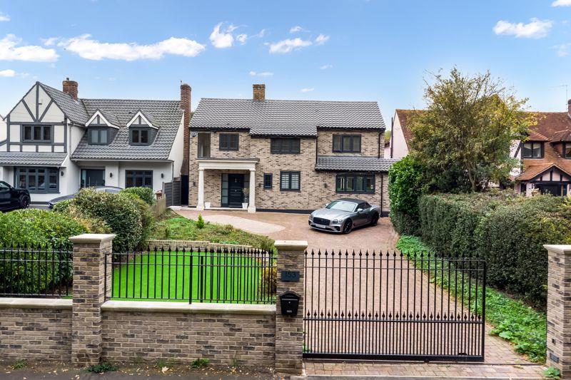 House Tolmers Road in Welwyn Hatfield