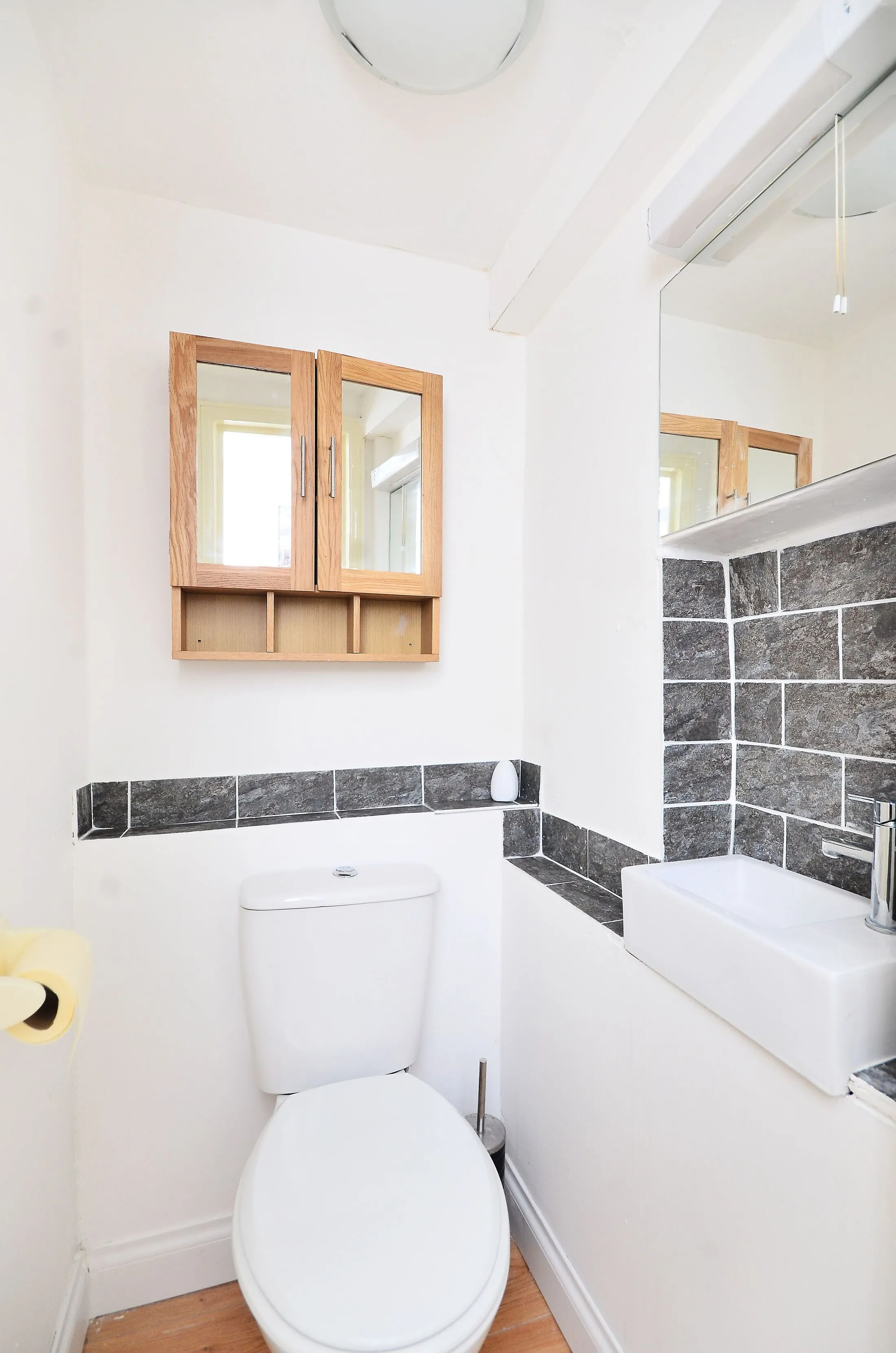 Flat Sandall Road in Greater London
