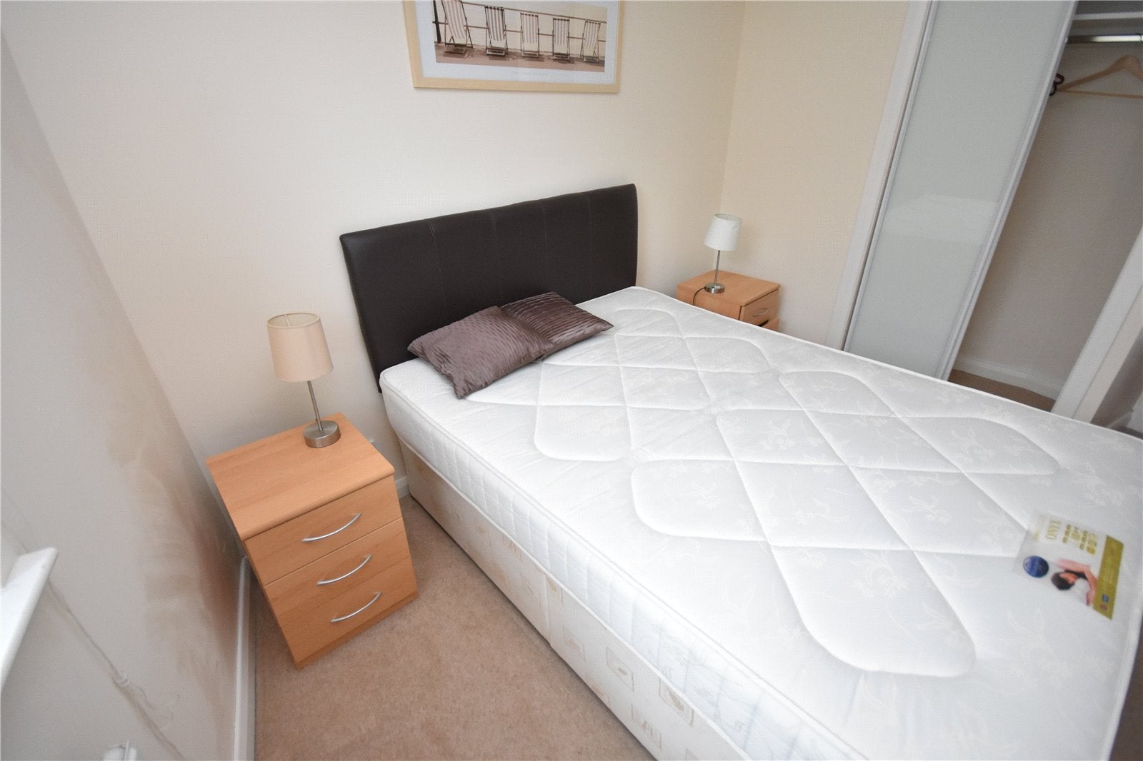 Flat Queen's Crescent in Aberdeen City