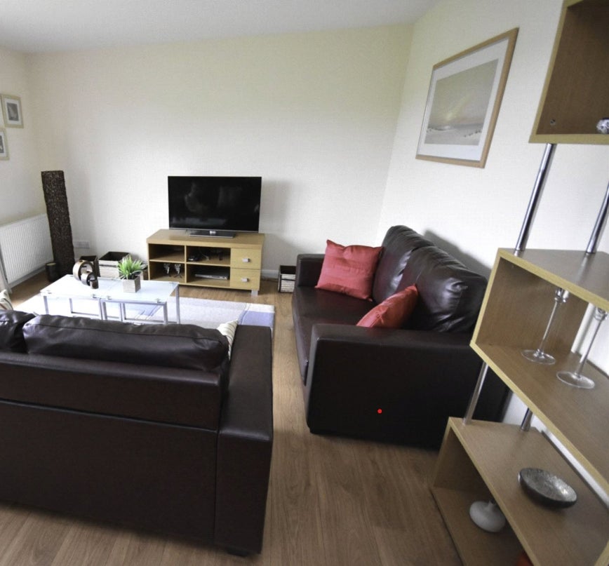 Flat Queen's Crescent in Aberdeen City