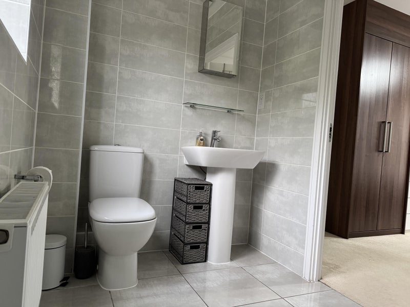 Room Well Grove in Greater London