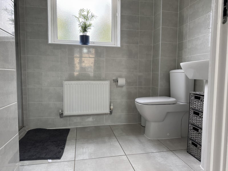 Room Well Grove in Greater London