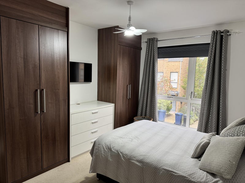 Room Well Grove in Greater London