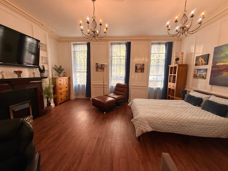Flat Dean Street in City of Westminster