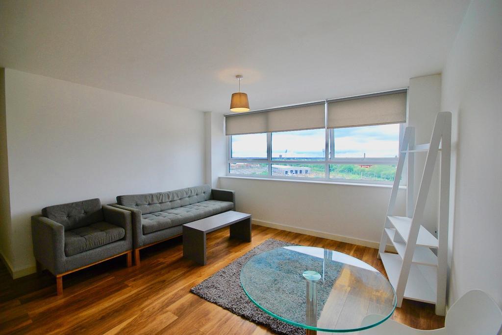 Flat Skerton Road in Manchester