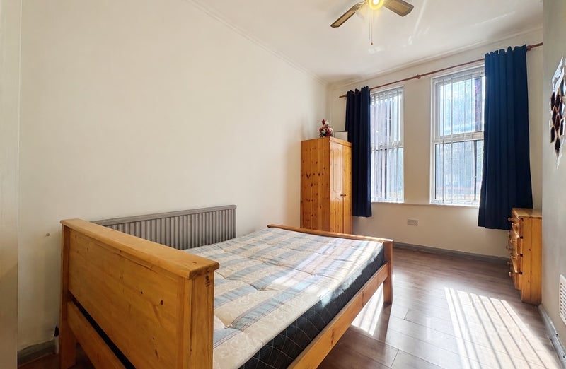 Room Colville Street in Nottingham