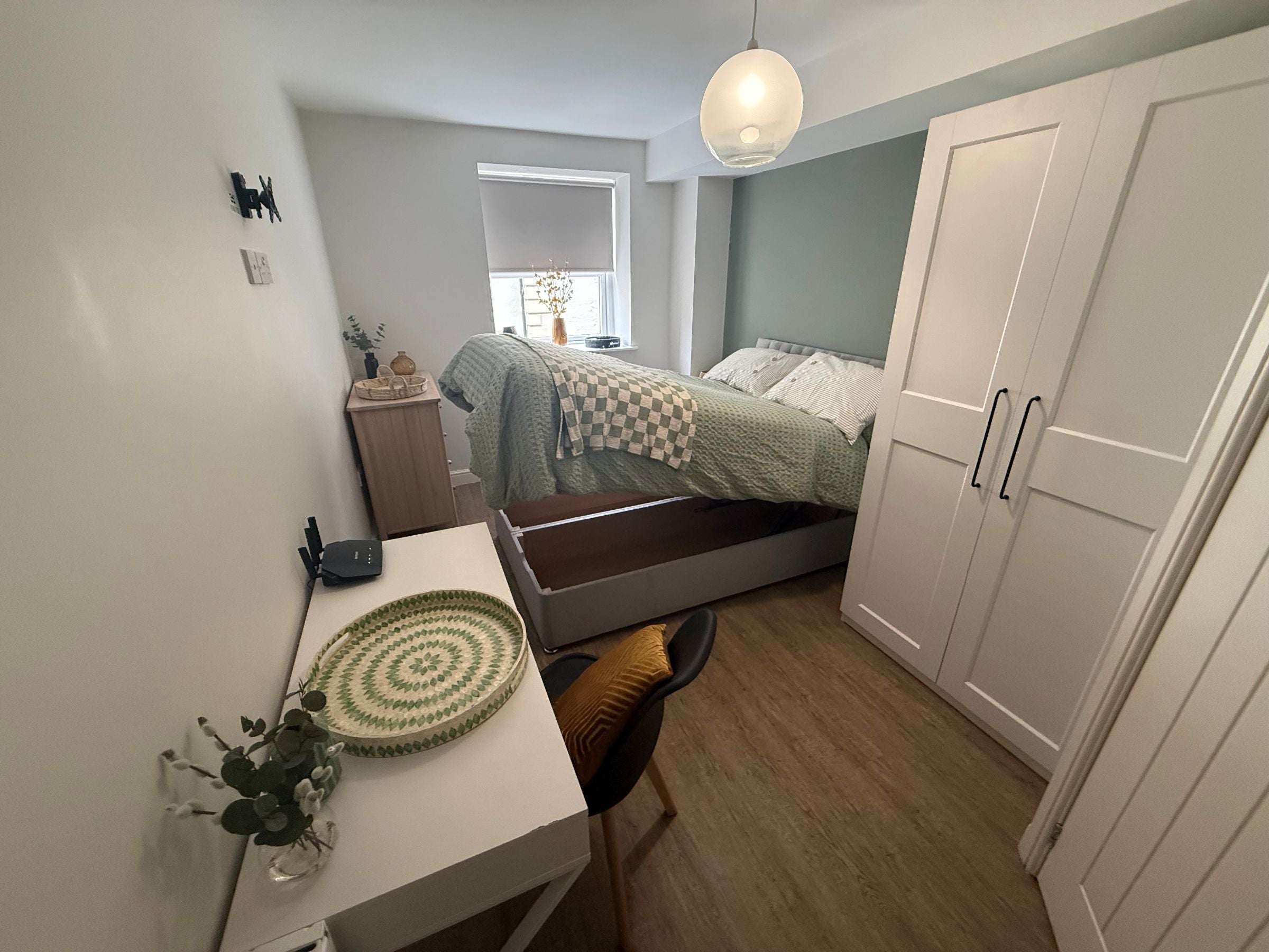 Room Copley Road in Doncaster