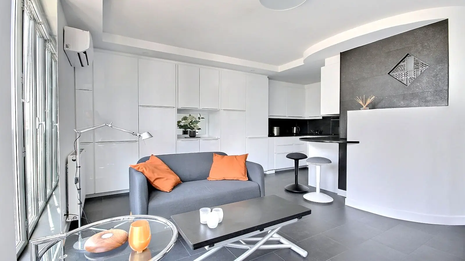 Appartement Cours d'Alger à Paris