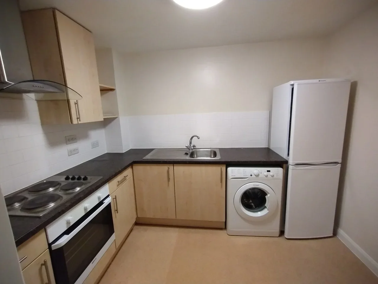 Flat Farnborough Road in Rushmoor