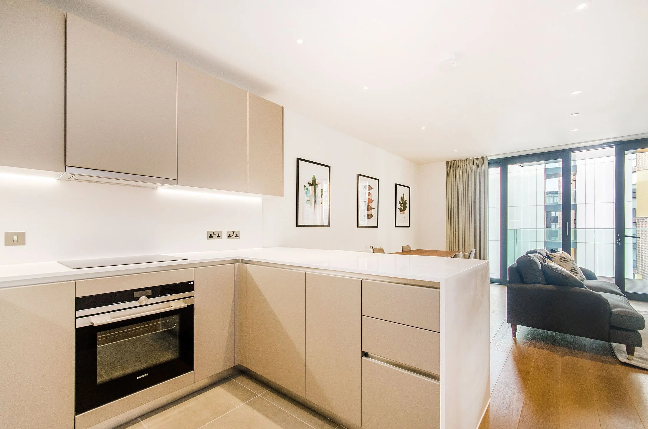 Flat Humphry Repton Lane in Greater London