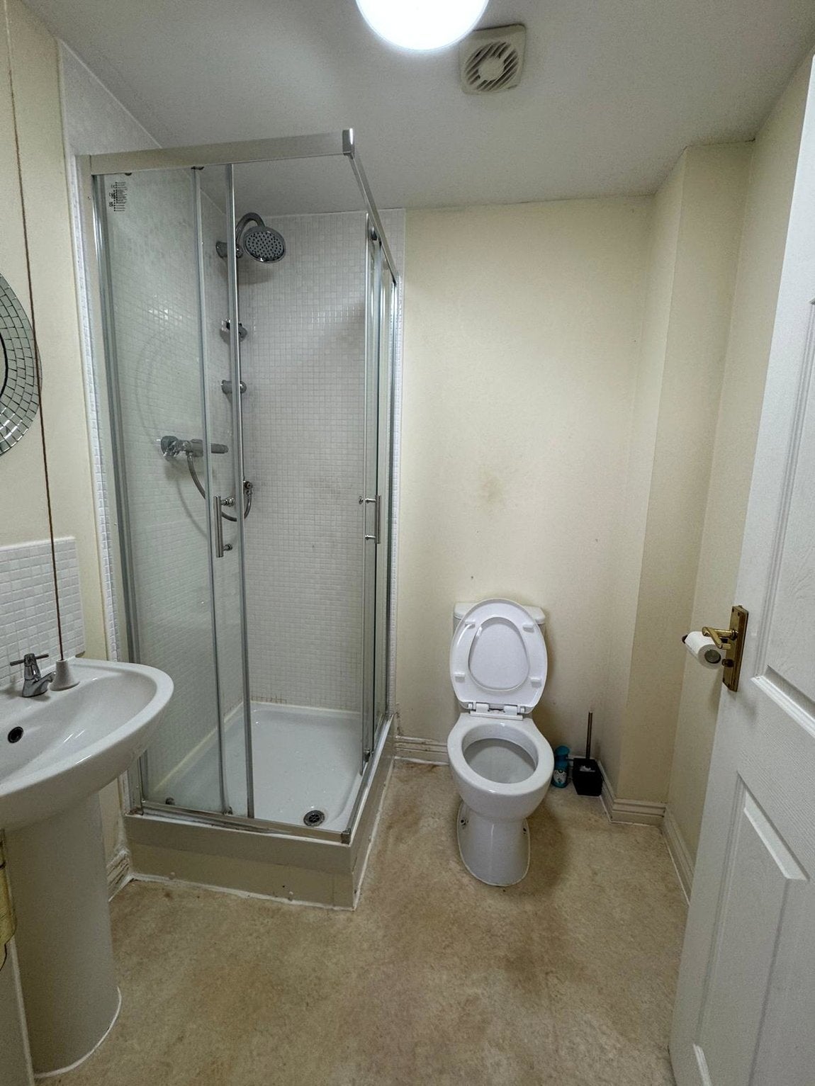Room Neptune Crescent in Stratton St. Margaret
