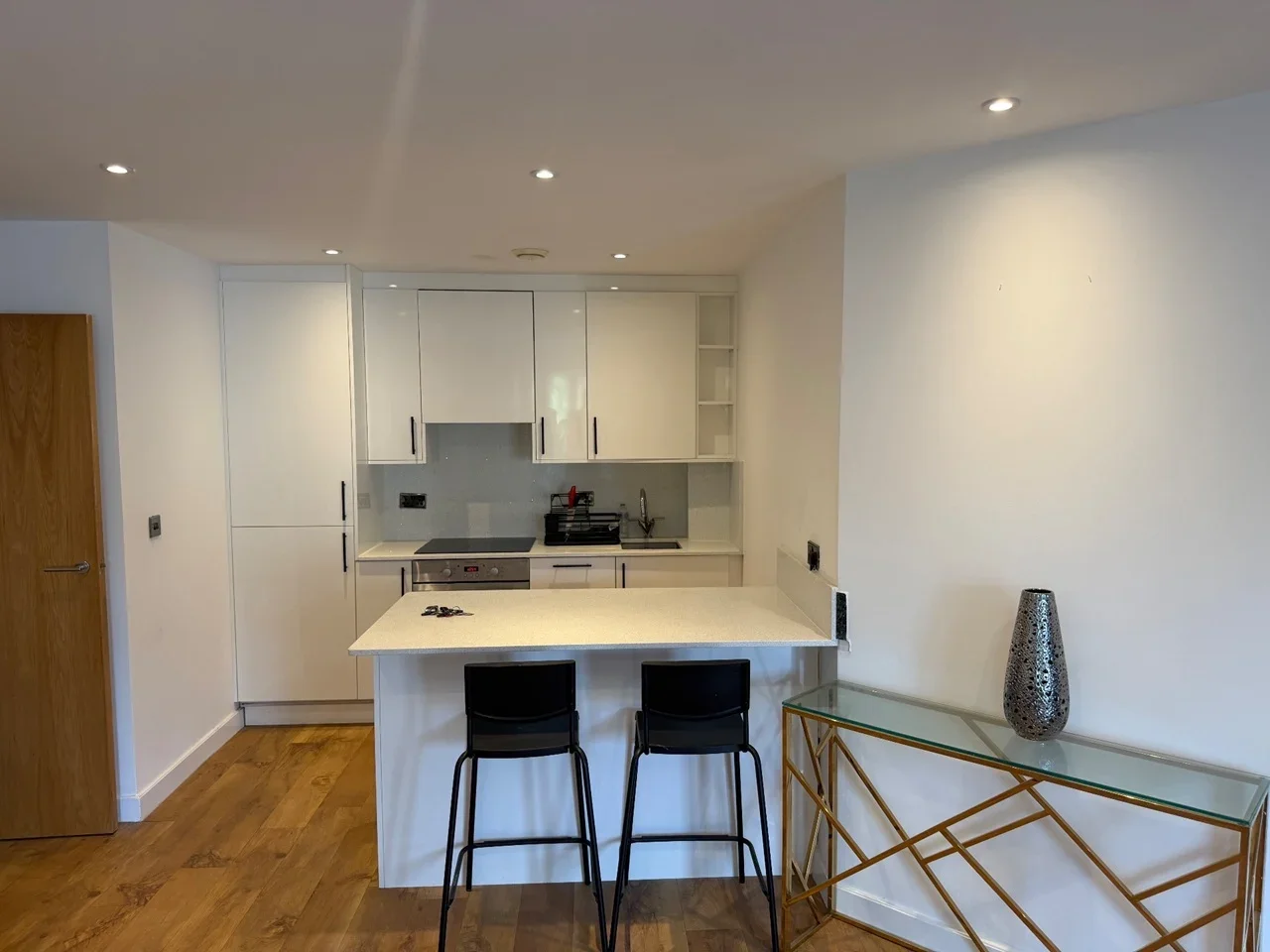 Flat Park Lodge Avenue in Greater London