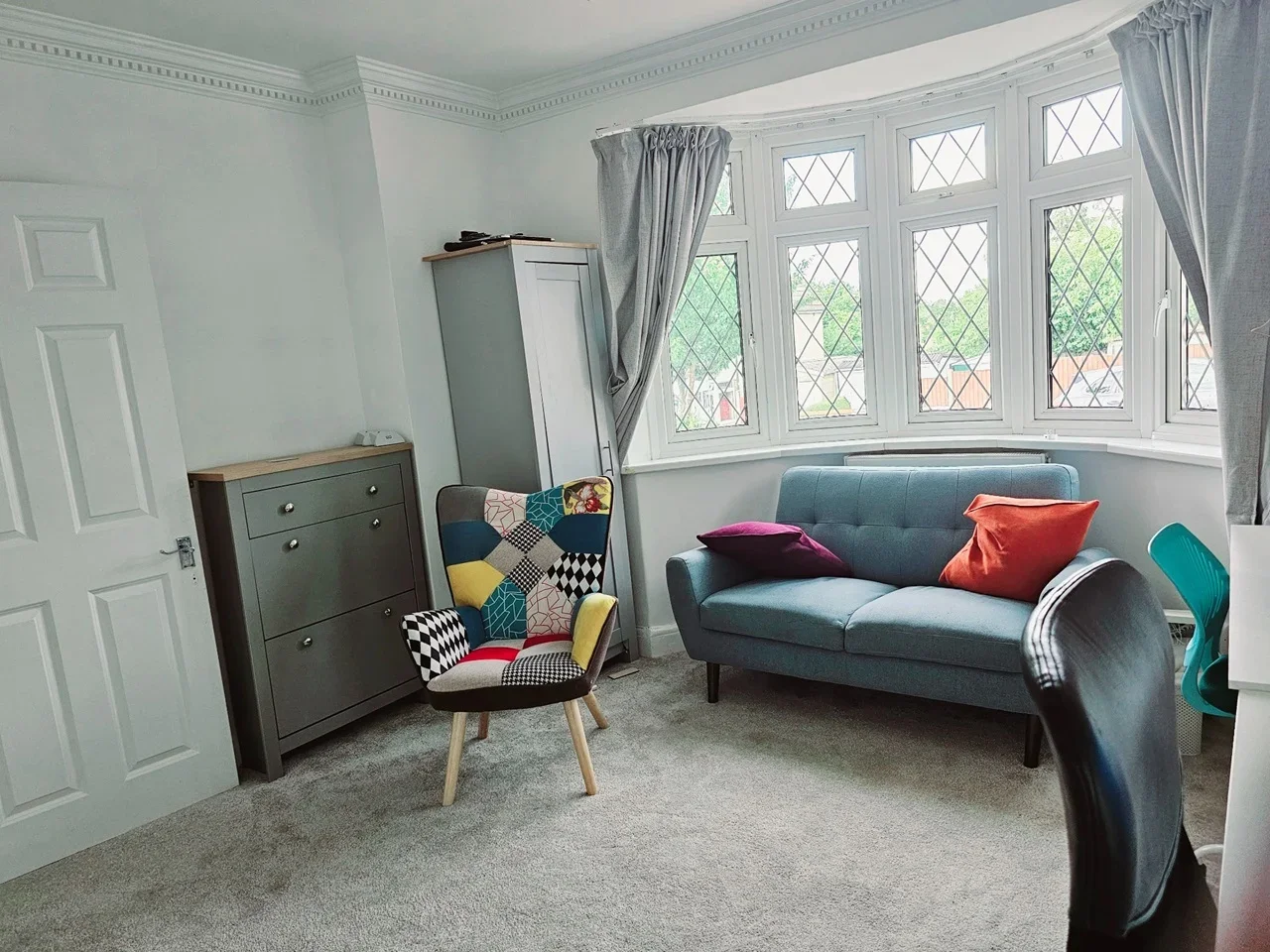 House Sandy Lane in Greater London