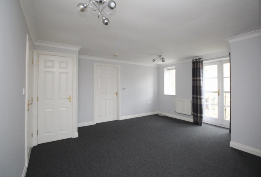 Flat Emery Gate in Chippenham