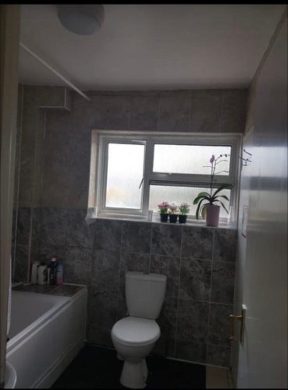 Room Elm Gardens in Greater London