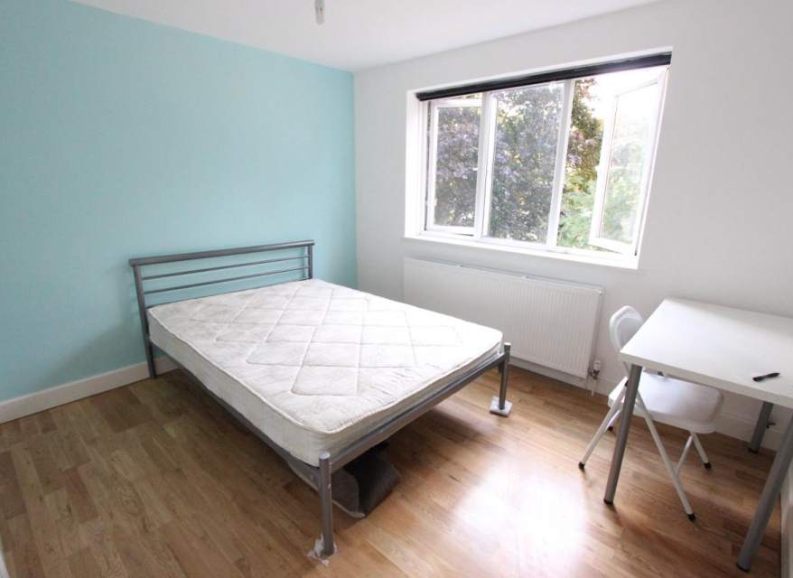 Room Goldings Crescent in Welwyn Hatfield