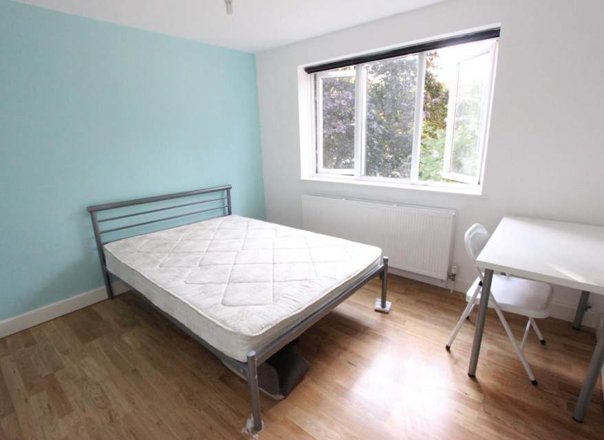 Room Goldings Crescent in Welwyn Hatfield