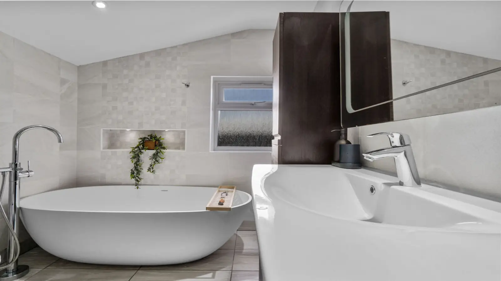 Flat Owen Close in Greater London