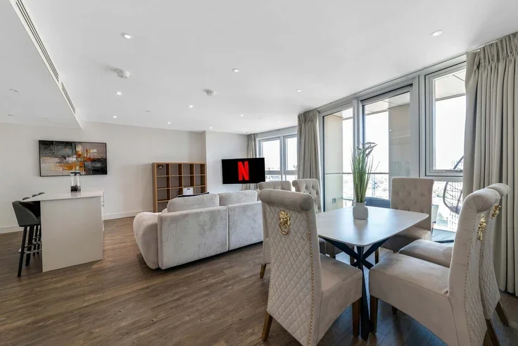 Flat Wandsworth Road in Greater London