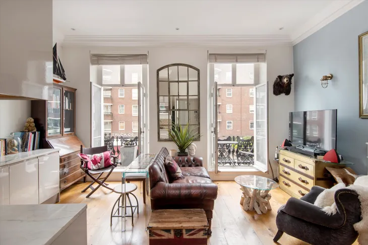 Flat Oakley Street in Greater London