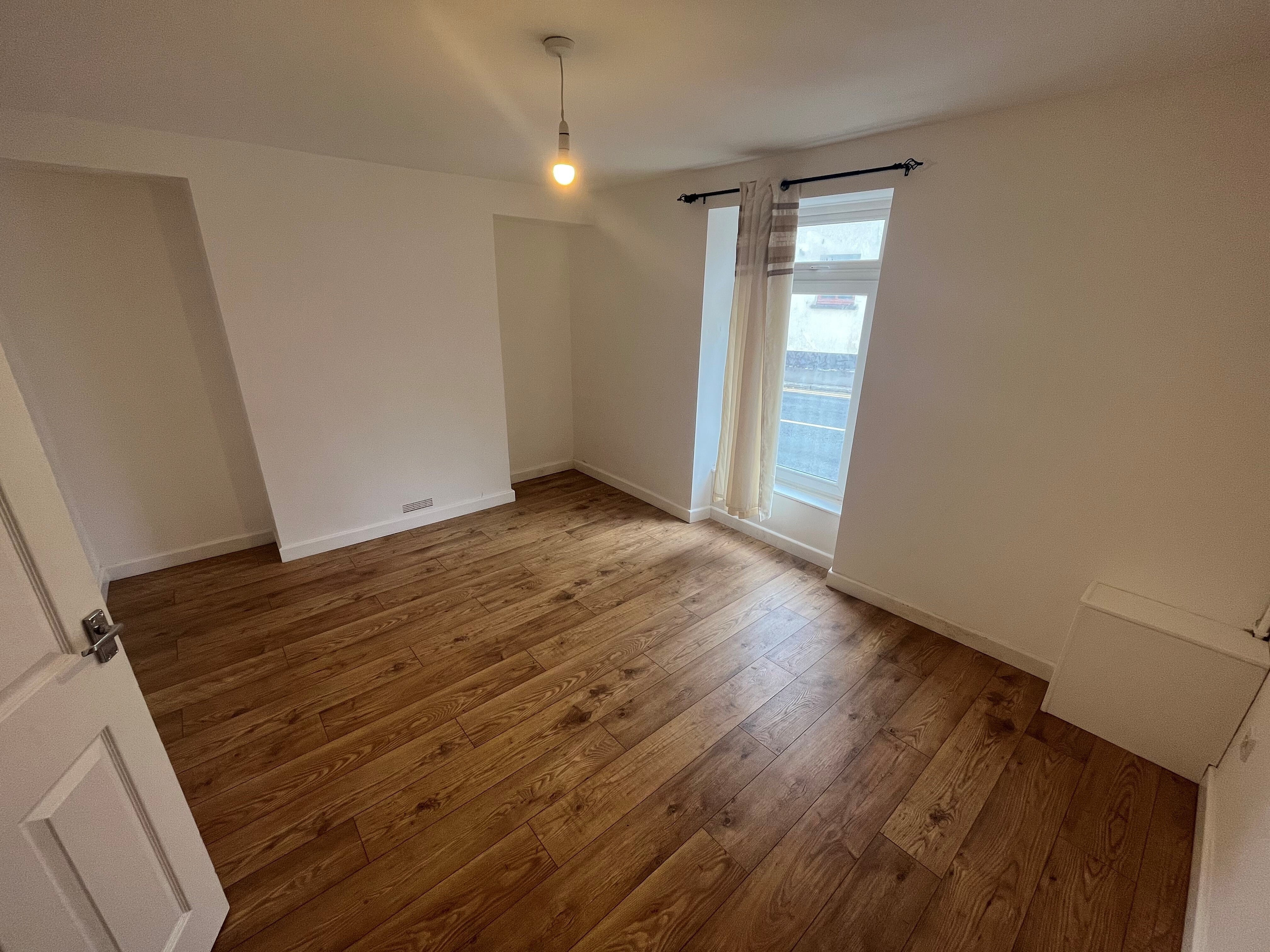 Flat Richmond Terrace in Carmarthen