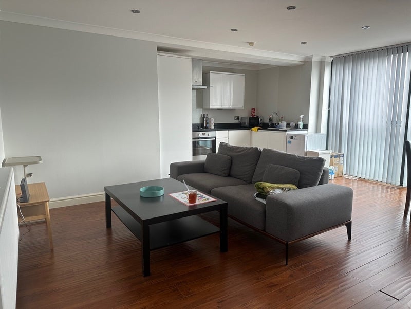 Flat Batty Street in Greater London