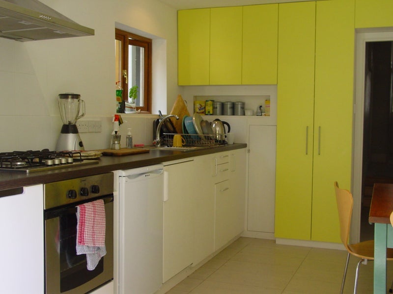 Flat Saltoun Road in Greater London