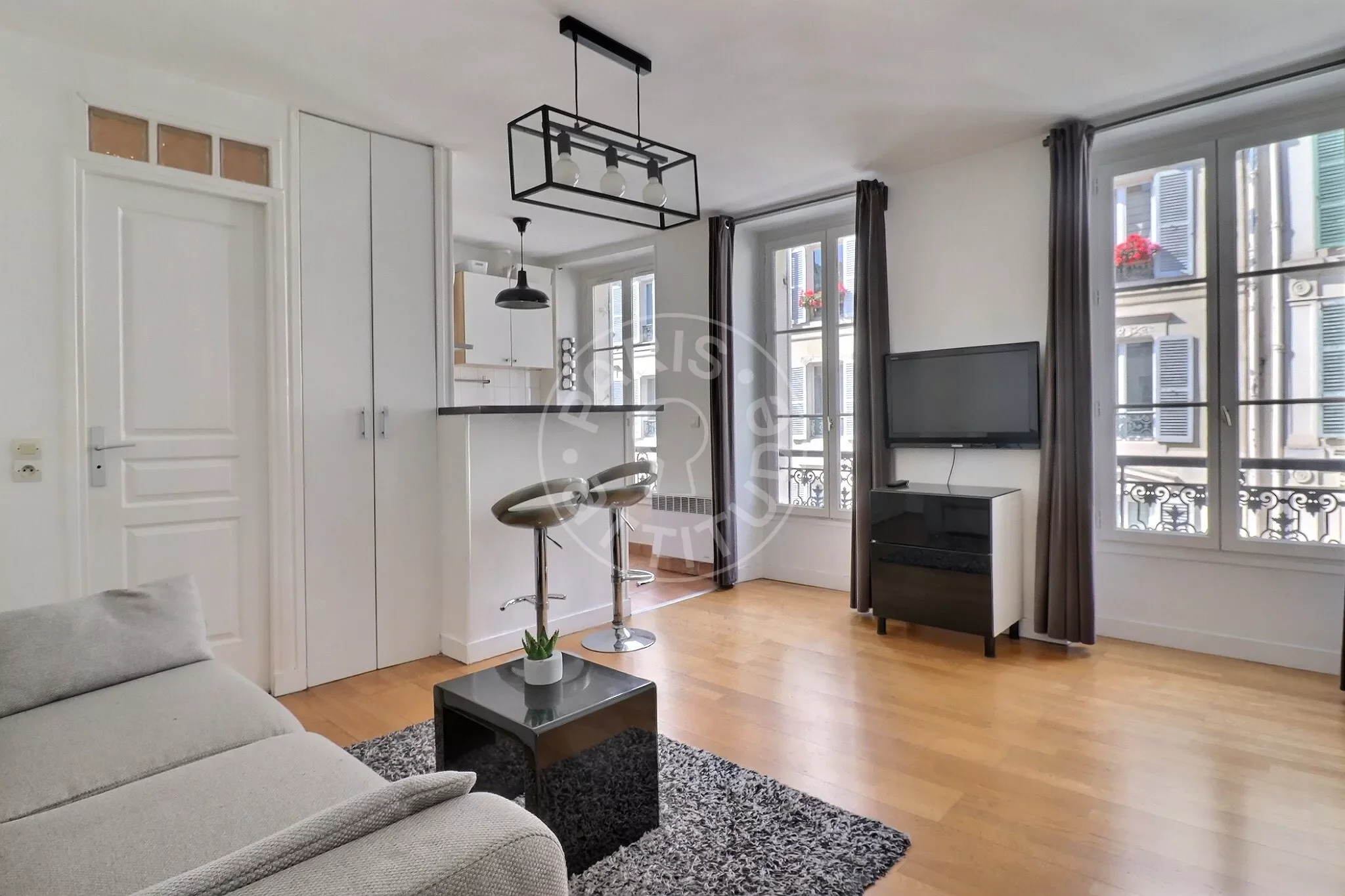 Appartement Rue des Rosiers à Paris
