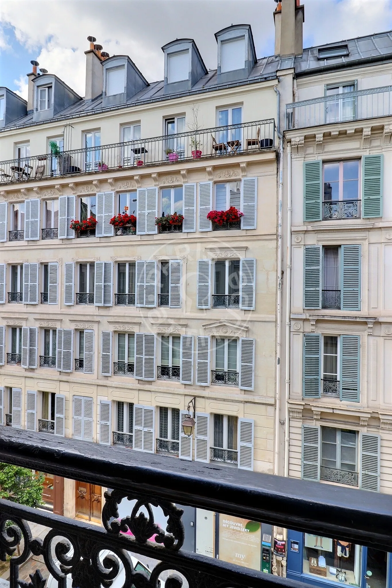 Appartement Rue des Rosiers à Paris
