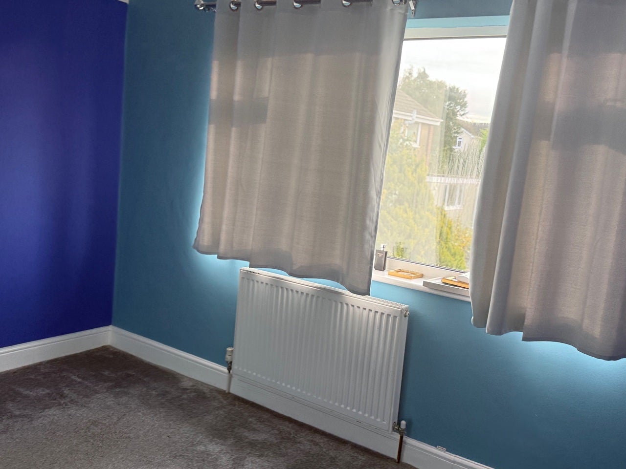 Room Woodland Road in Nailsea