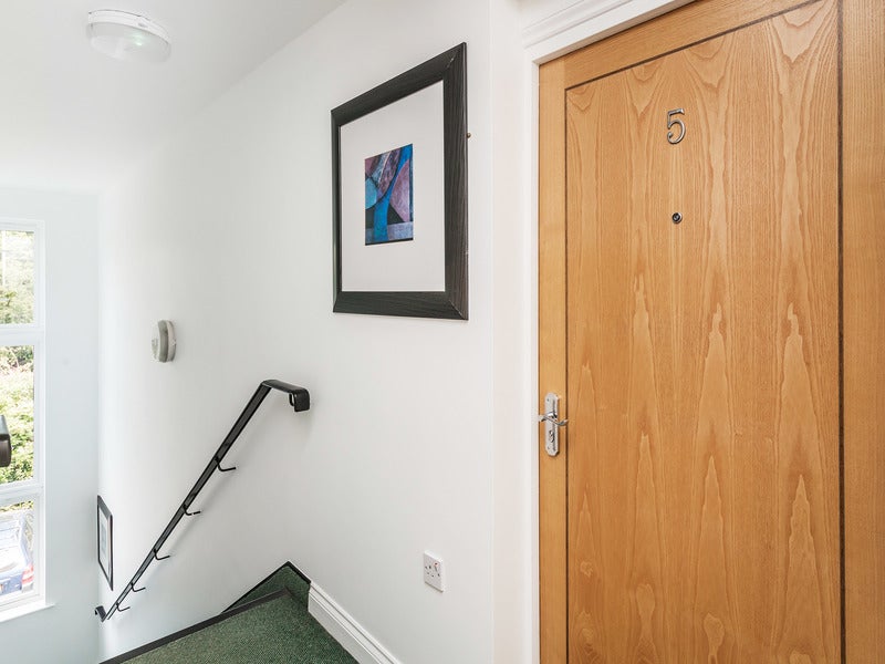Flat Charlwood Place in Reigate and Banstead