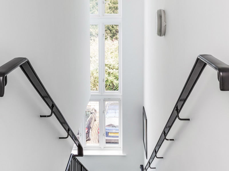 Flat Charlwood Place in Reigate and Banstead