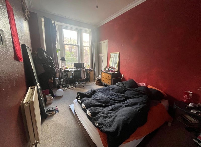 Room Cumming Drive in Glasgow