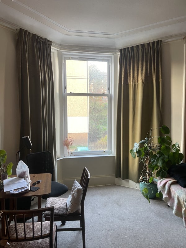 Room Cumming Drive in Glasgow