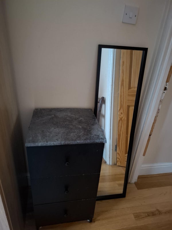 Room Berkhamsted Avenue in Greater London